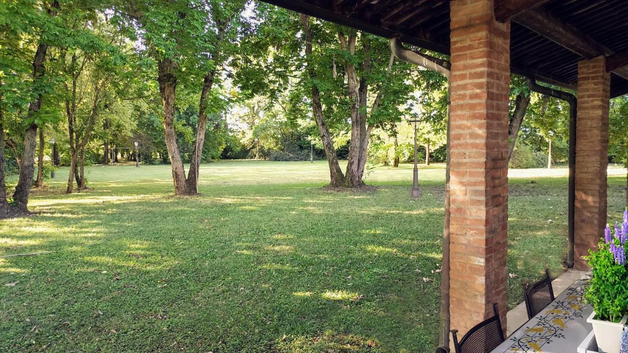 La Casetta Nel Bosco Мантуя Экстерьер фото
