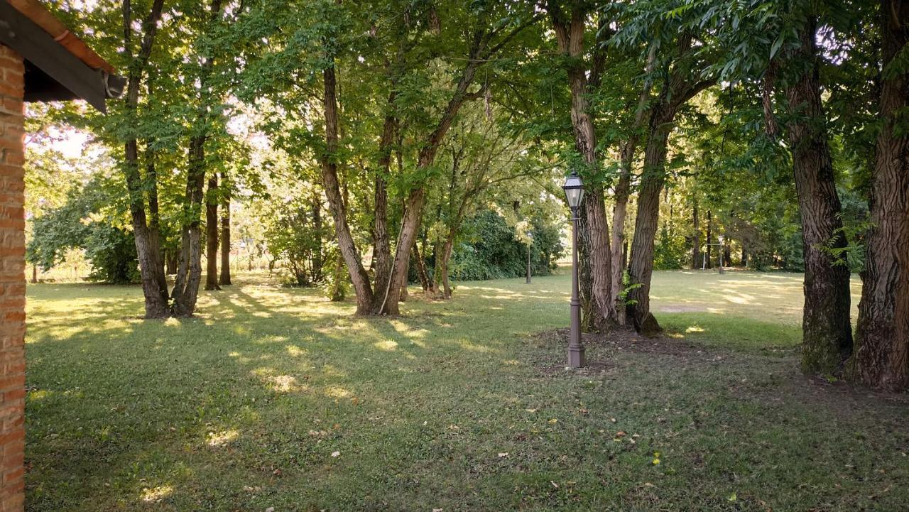 La Casetta Nel Bosco Мантуя Экстерьер фото